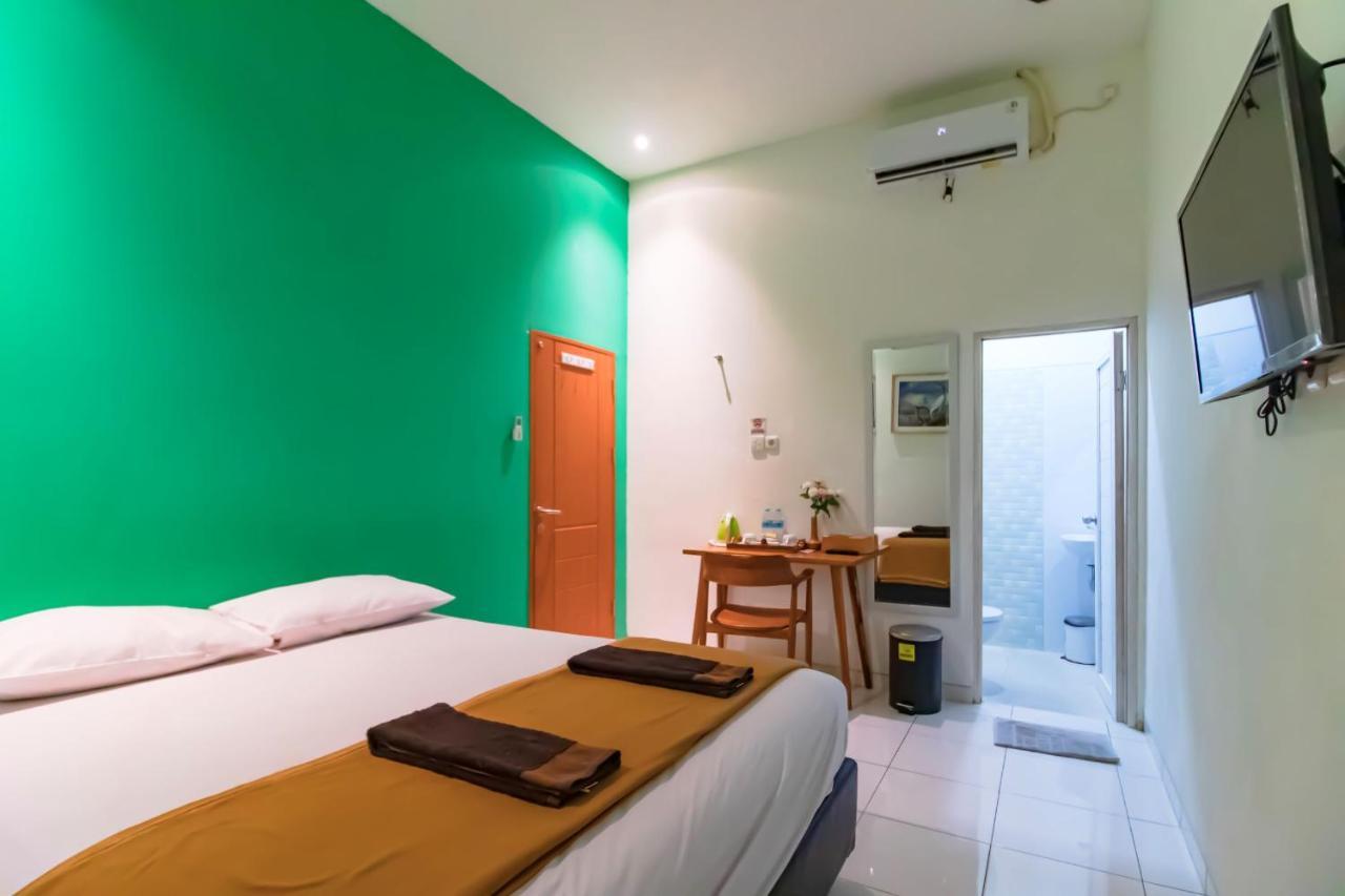 The Cabin Tugu Hostel 요그야카르타 외부 사진