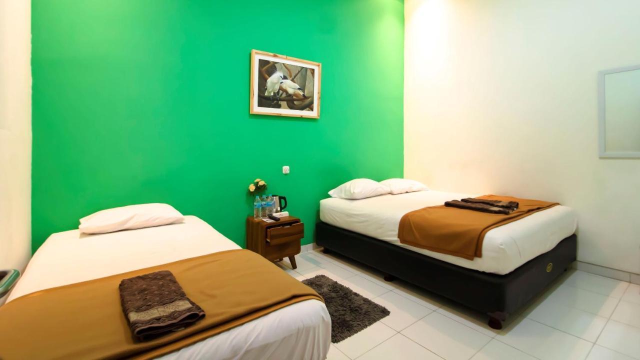 The Cabin Tugu Hostel 요그야카르타 외부 사진
